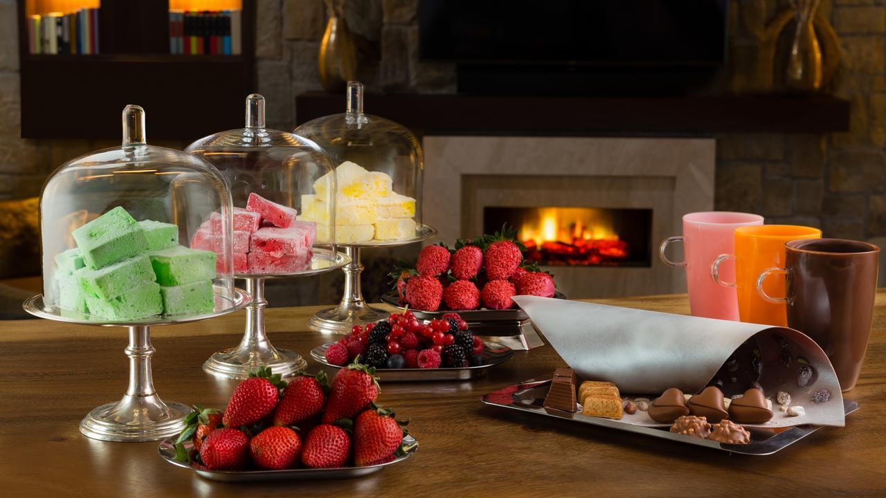 Aspen Chalets By Kempinski Hotel Mall Of The Emirates Dubaj Kültér fotó